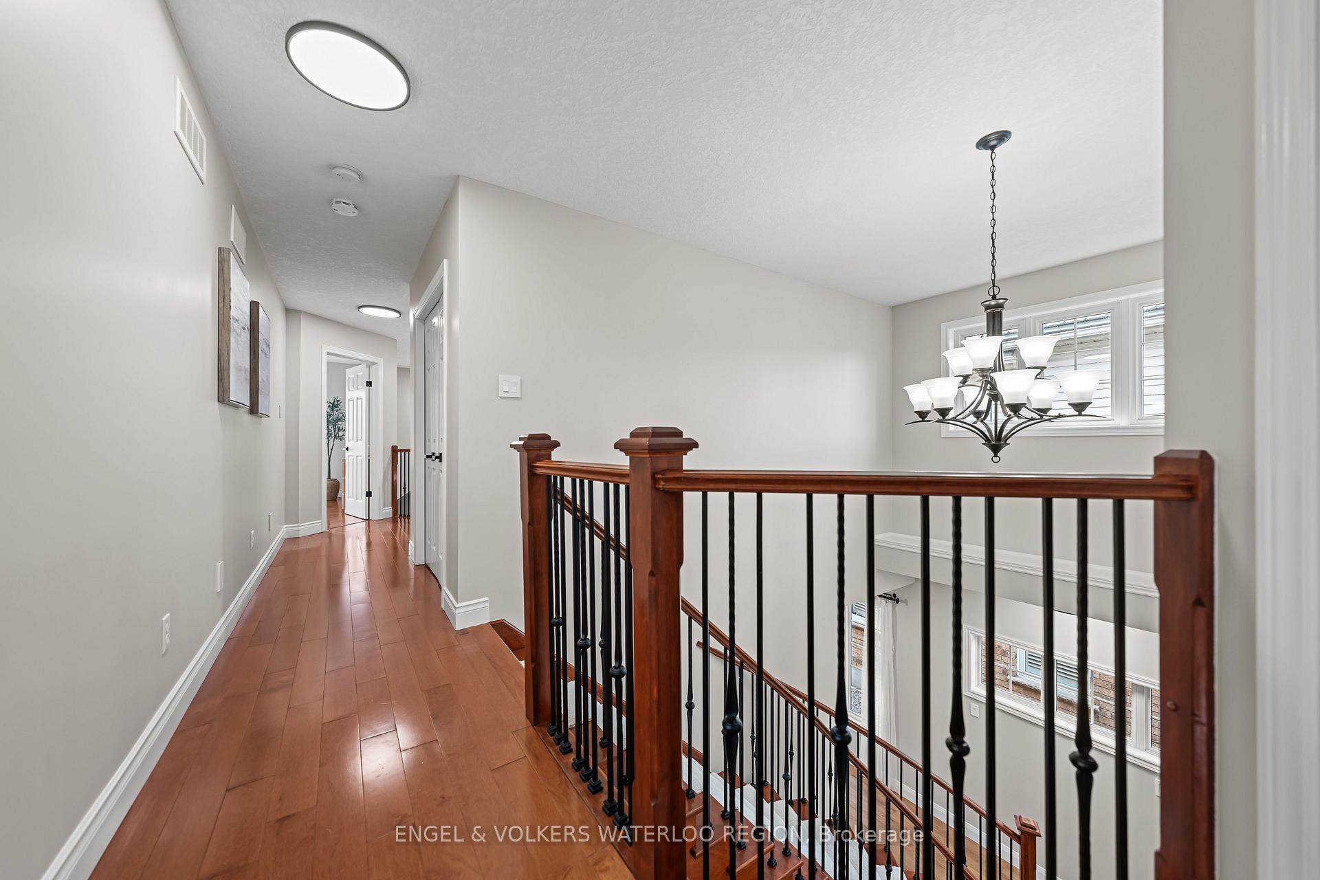Photo 25 of 15 Cranbrook Street, Kitchener — HOMEH
