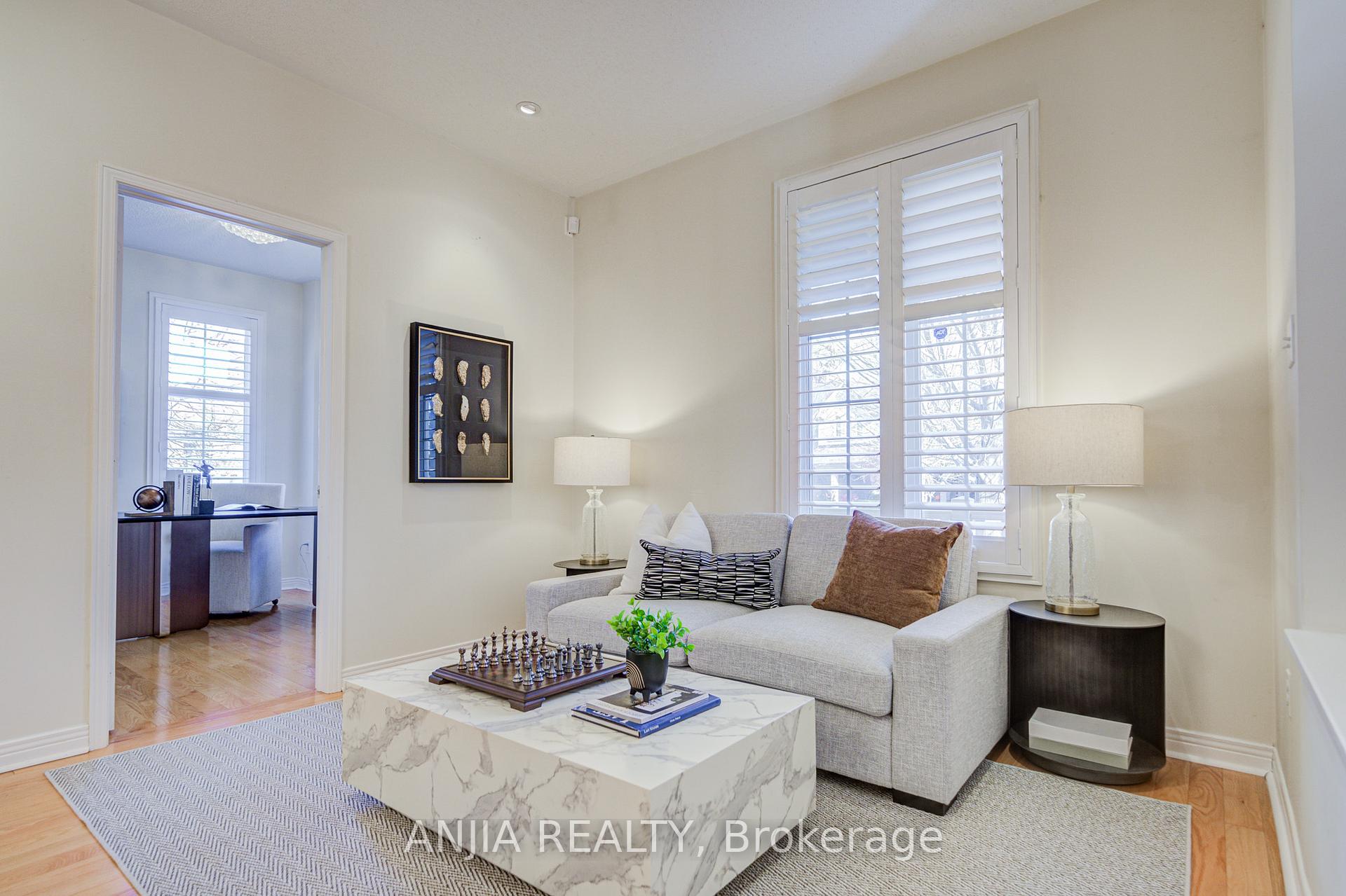 Photo 22 of 27 Larcastle Avenue, Markham, Berczy — HOMEH