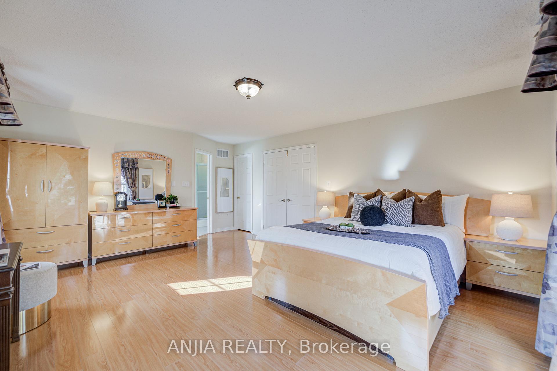 Photo 31 of 27 Larcastle Avenue, Markham, Berczy — HOMEH