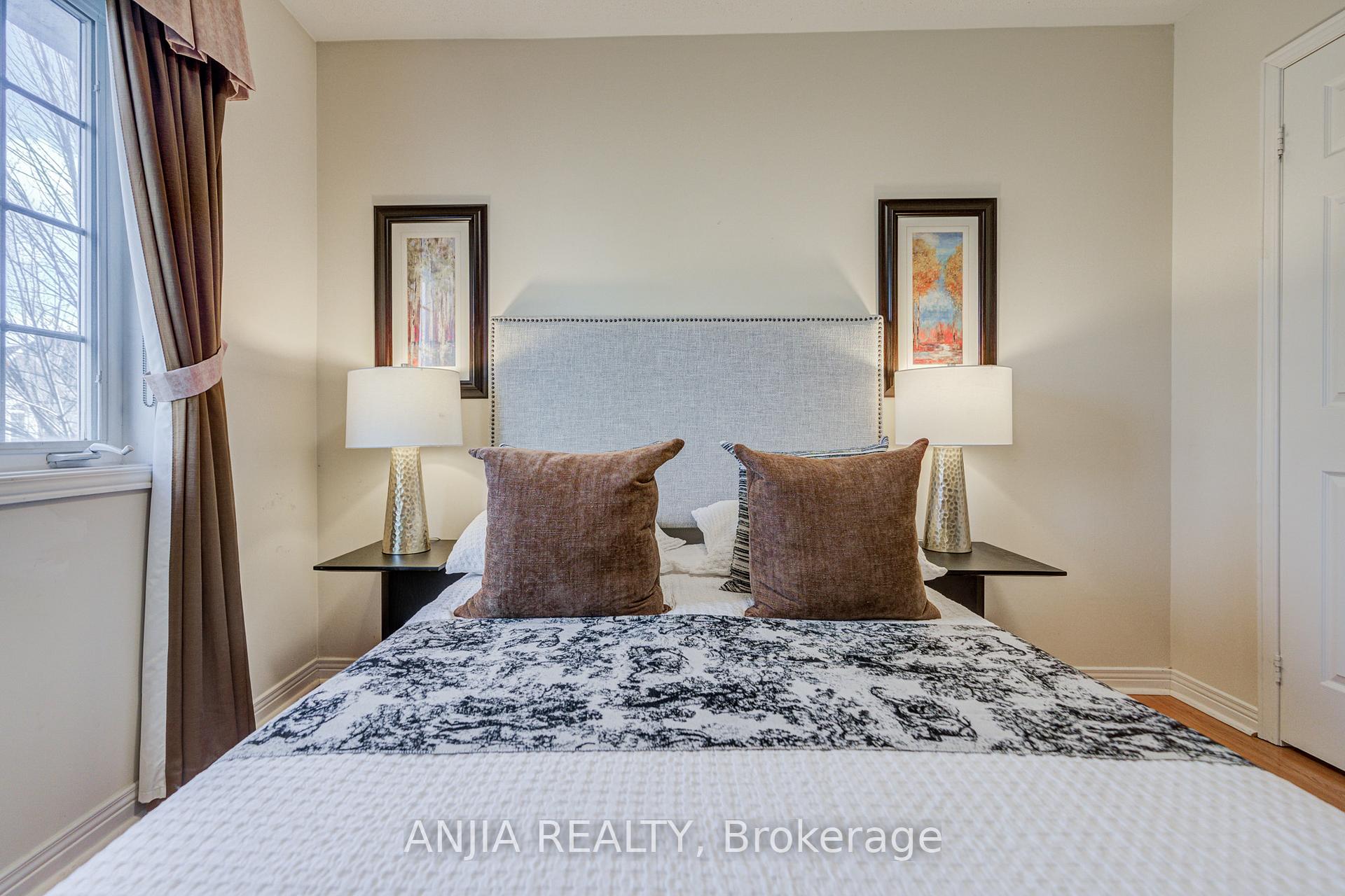 Photo 39 of 27 Larcastle Avenue, Markham, Berczy — HOMEH