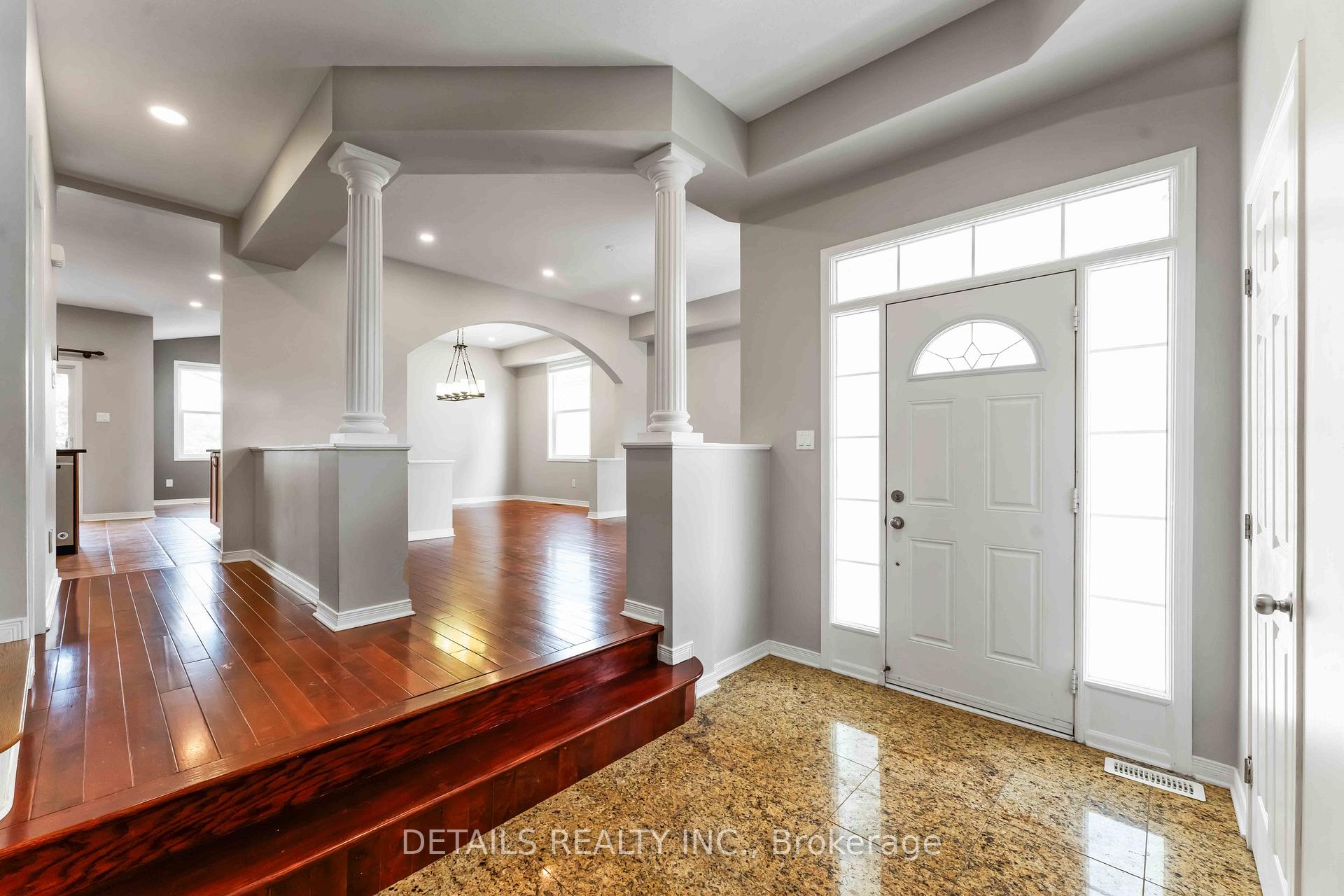 Photo 4 of 120 Streamside Crescent, Ottawa, Kanata - Morgan's Grant/South March — HOMEH