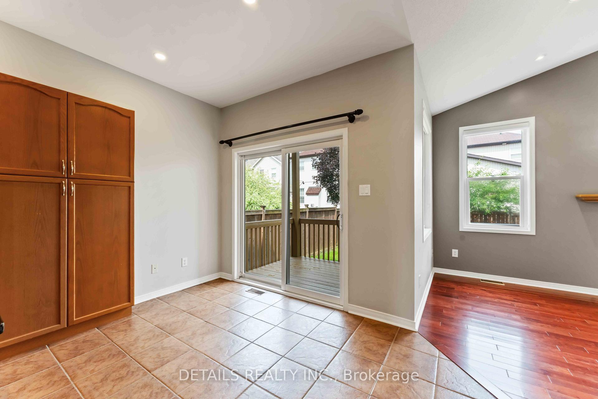 Photo 13 of 120 Streamside Crescent, Ottawa, Kanata - Morgan's Grant/South March — HOMEH