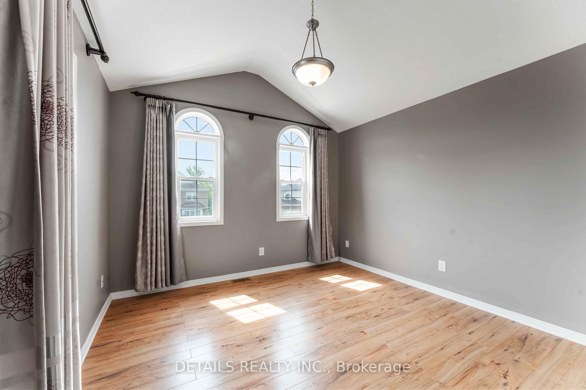Photo 29 of 120 Streamside Crescent, Ottawa, Kanata - Morgan's Grant/South March — HOMEH