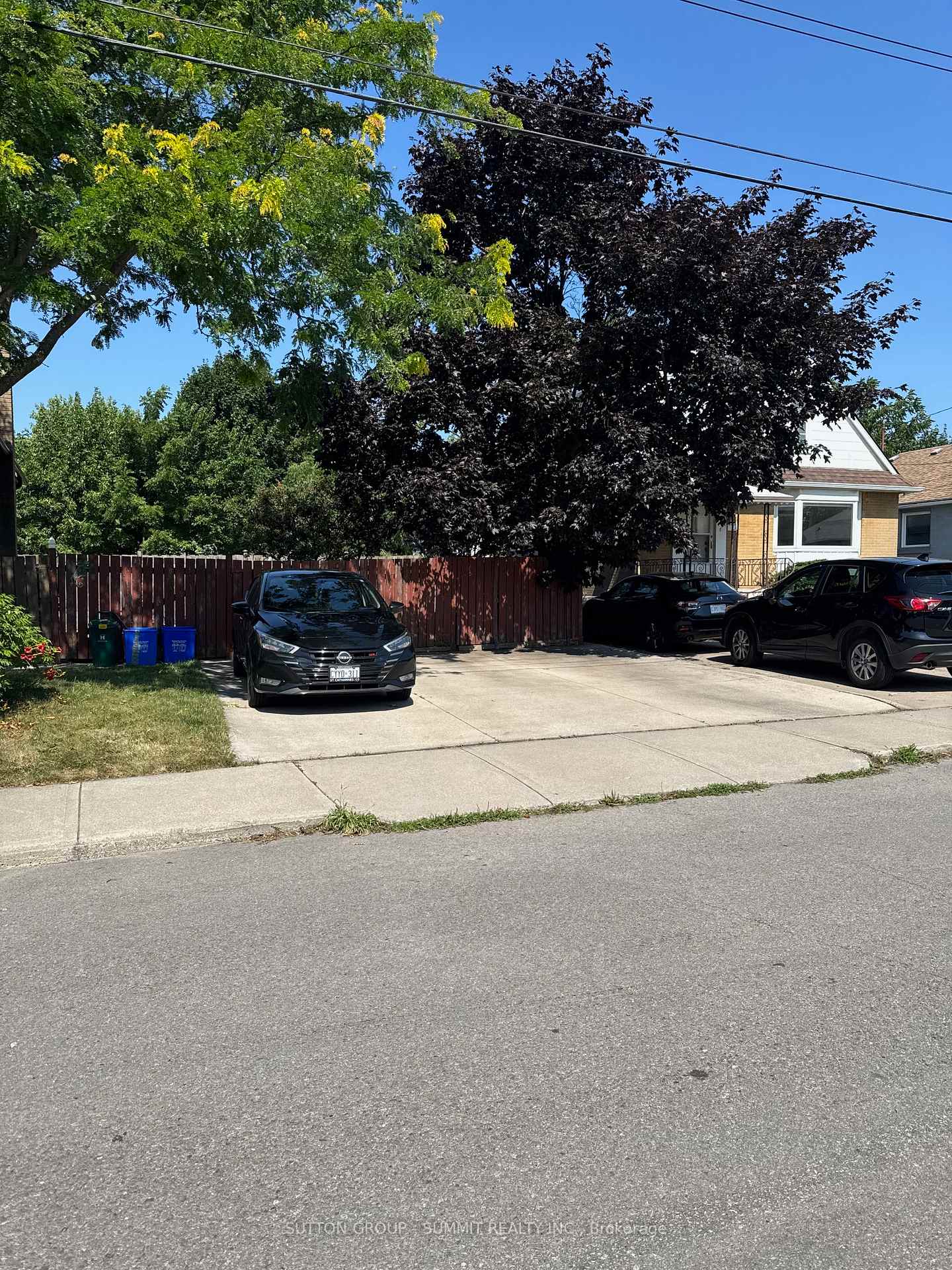 Photo 3 of Unit Main, 839 Brucedale Avenue E, Hamilton, Sunninghill — HOMEH