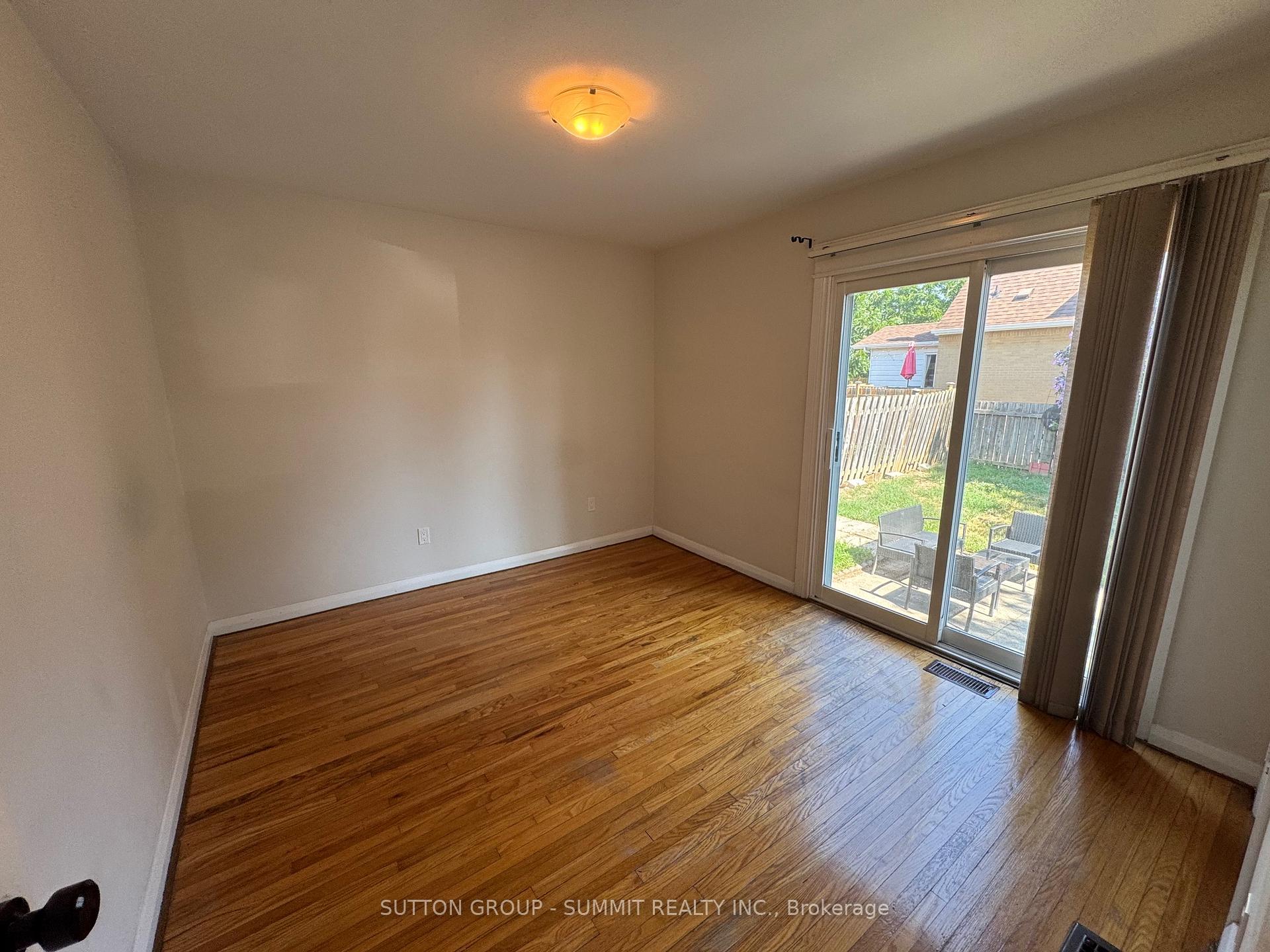Photo 9 of Unit Main, 839 Brucedale Avenue E, Hamilton, Sunninghill — HOMEH