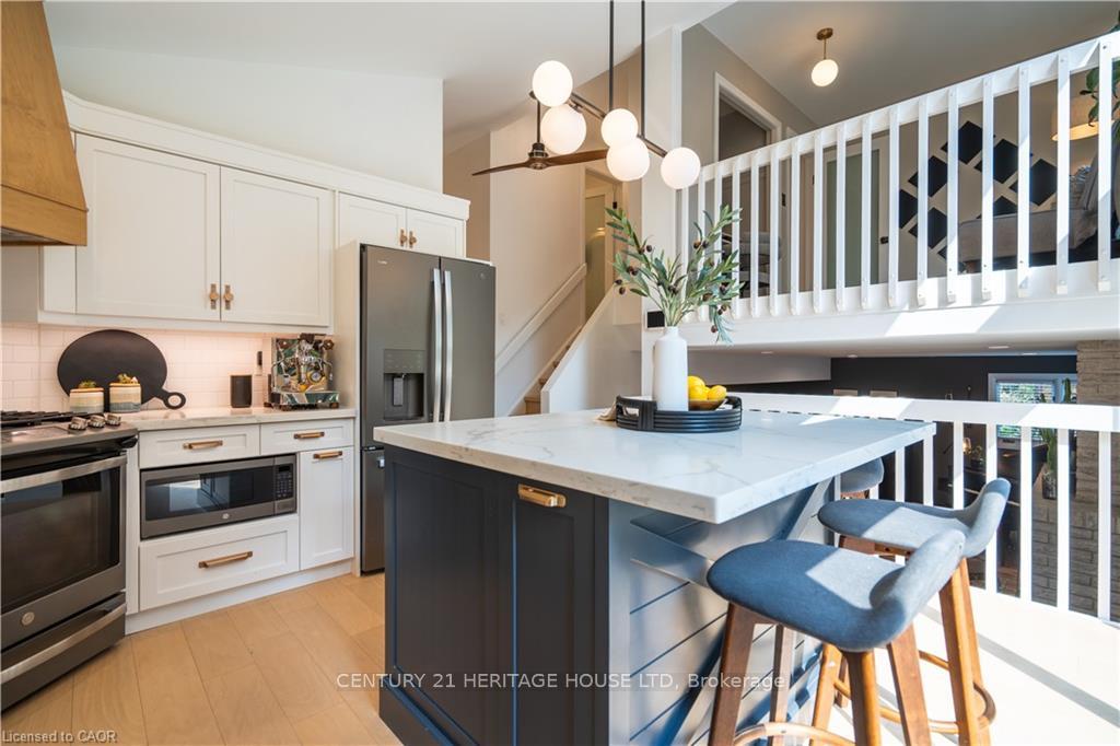 Photo 12 of 3 Casey Drive, Kitchener, Idlewood — HOMEH