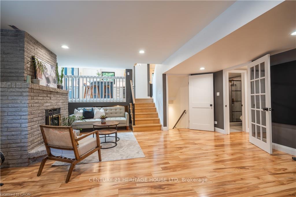 Photo 24 of 3 Casey Drive, Kitchener, Idlewood — HOMEH