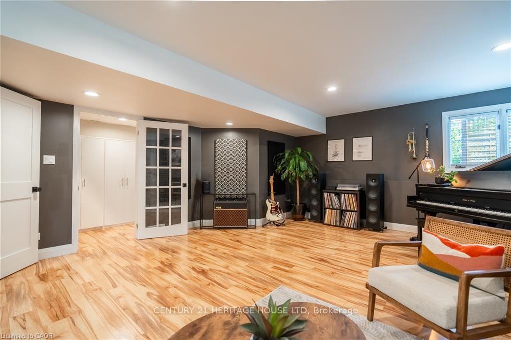 Photo 26 of 3 Casey Drive, Kitchener, Idlewood — HOMEH