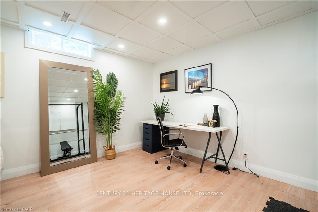 Photo 37 of 3 Casey Drive, Kitchener, Idlewood — HOMEH