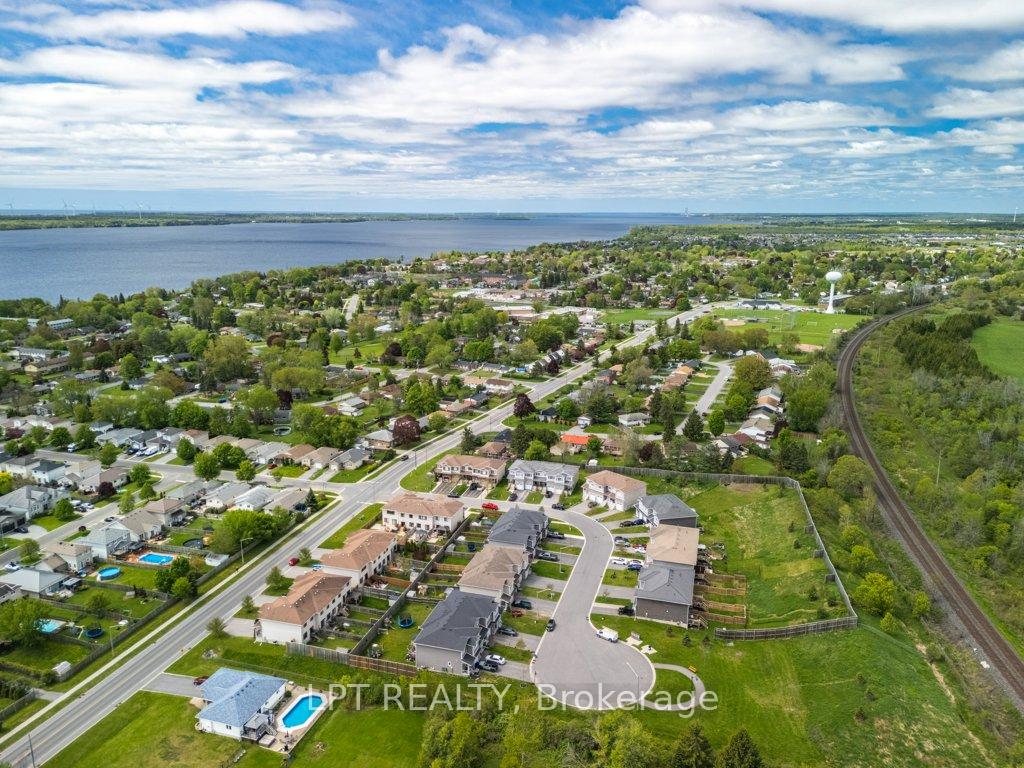 Photo 32 of 79 Amy Lynn Drive, Loyalist, Amherstview — HOMEH