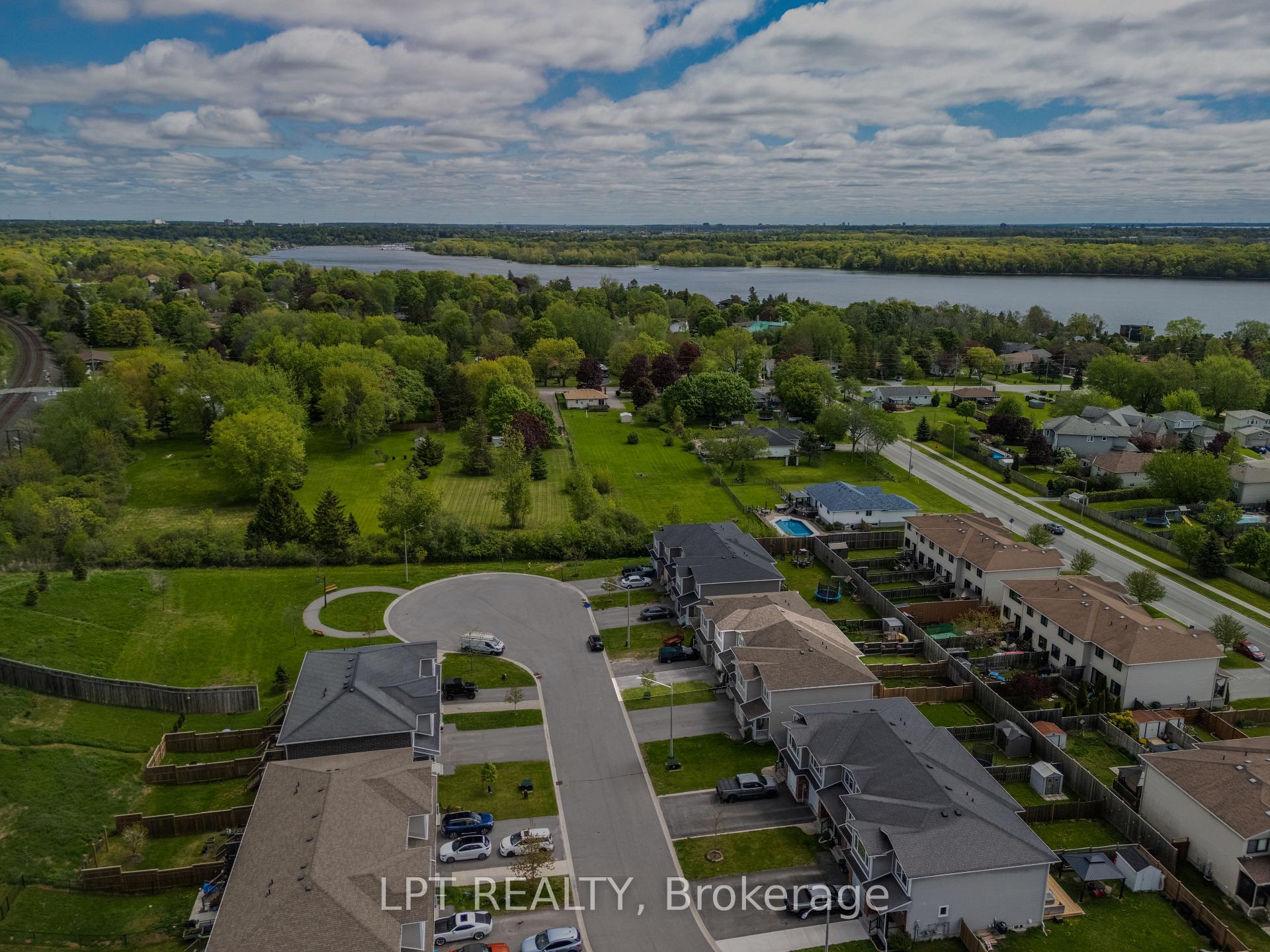 Photo 33 of 79 Amy Lynn Drive, Loyalist, Amherstview — HOMEH