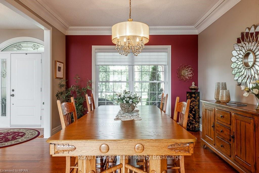 Photo 10 of 34122 Saintsbury Line, Lucan Biddulph, Lucan — HOMEH