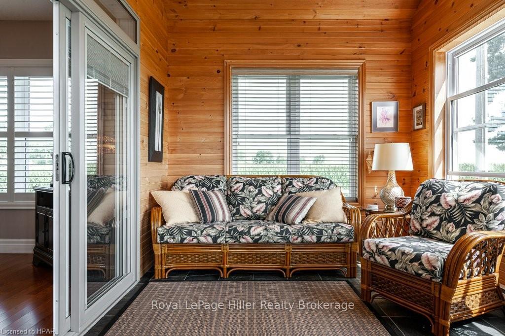Photo 25 of 34122 Saintsbury Line, Lucan Biddulph, Lucan — HOMEH