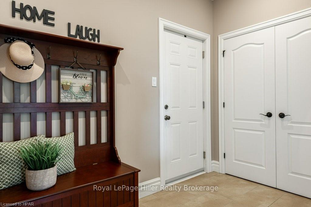 Photo 27 of 34122 Saintsbury Line, Lucan Biddulph, Lucan — HOMEH