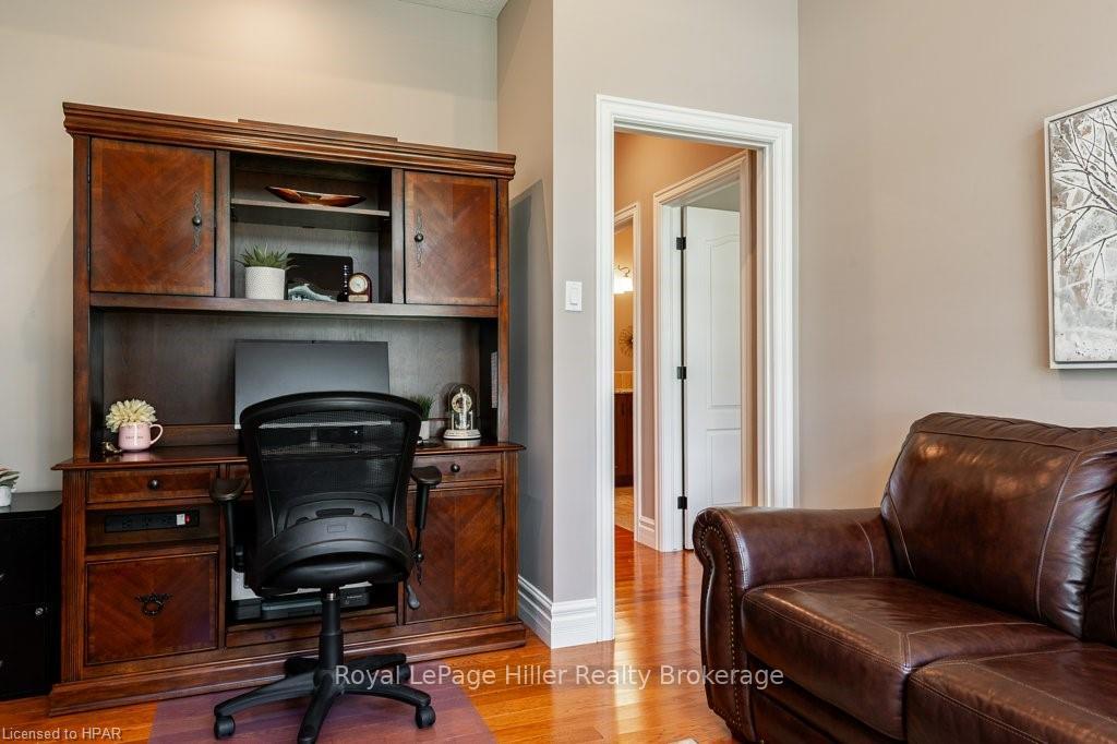 Photo 30 of 34122 Saintsbury Line, Lucan Biddulph, Lucan — HOMEH