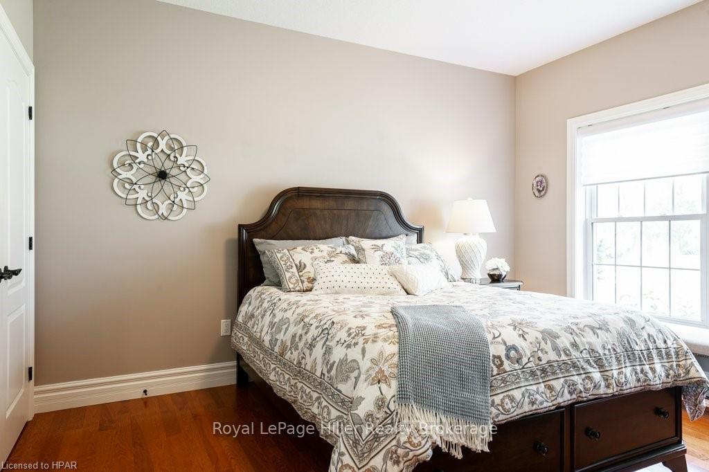 Photo 31 of 34122 Saintsbury Line, Lucan Biddulph, Lucan — HOMEH