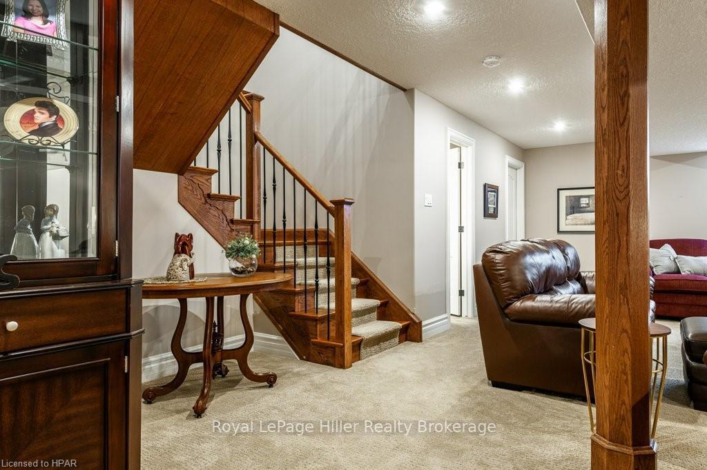 Photo 40 of 34122 Saintsbury Line, Lucan Biddulph, Lucan — HOMEH