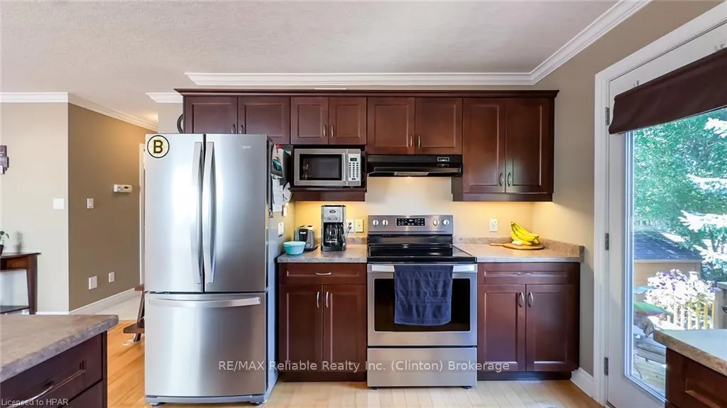 Photo 7 of 106 Watson Street, Lucan Biddulph, Lucan — HOMEH