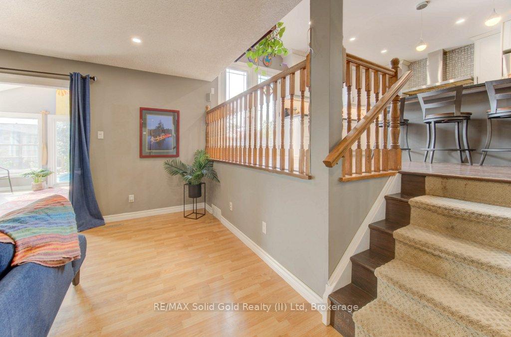 Photo 14 of 47 Winding Way, Kitchener — HOMEH