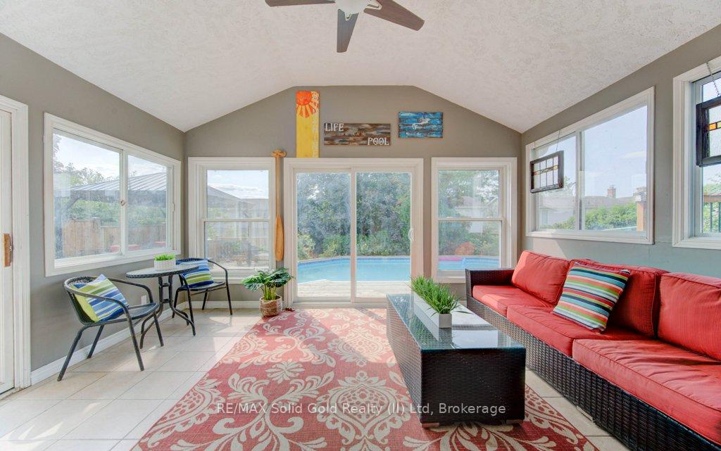 Photo 17 of 47 Winding Way, Kitchener — HOMEH