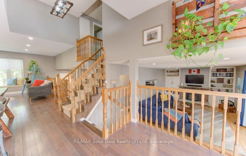 Photo 21 of 47 Winding Way, Kitchener — HOMEH