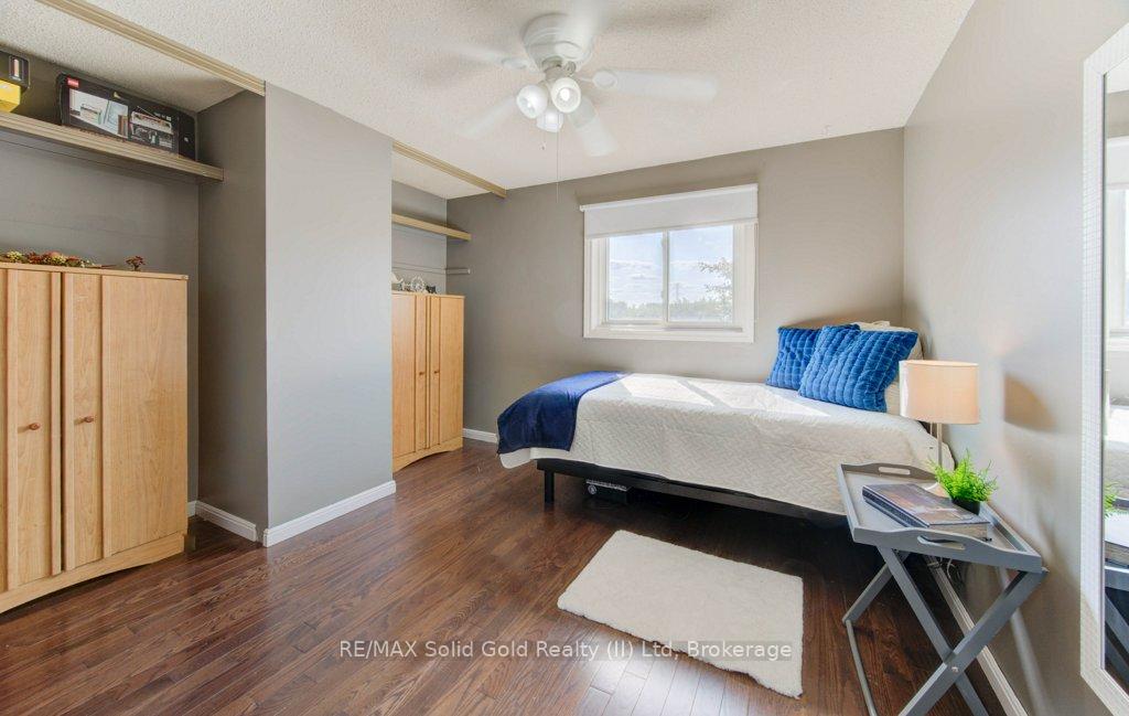 Photo 24 of 47 Winding Way, Kitchener — HOMEH