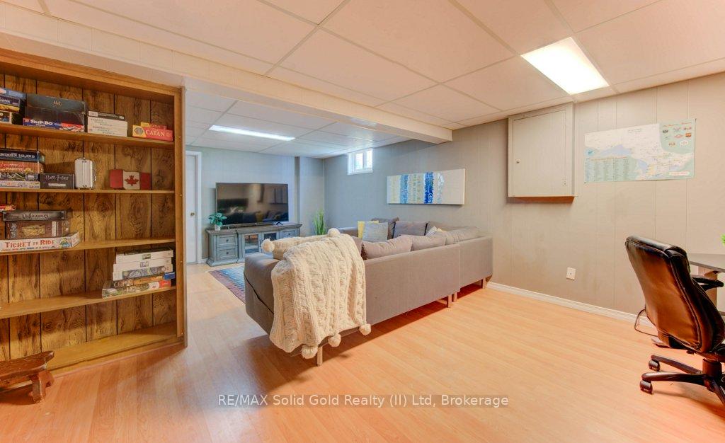 Photo 30 of 47 Winding Way, Kitchener — HOMEH