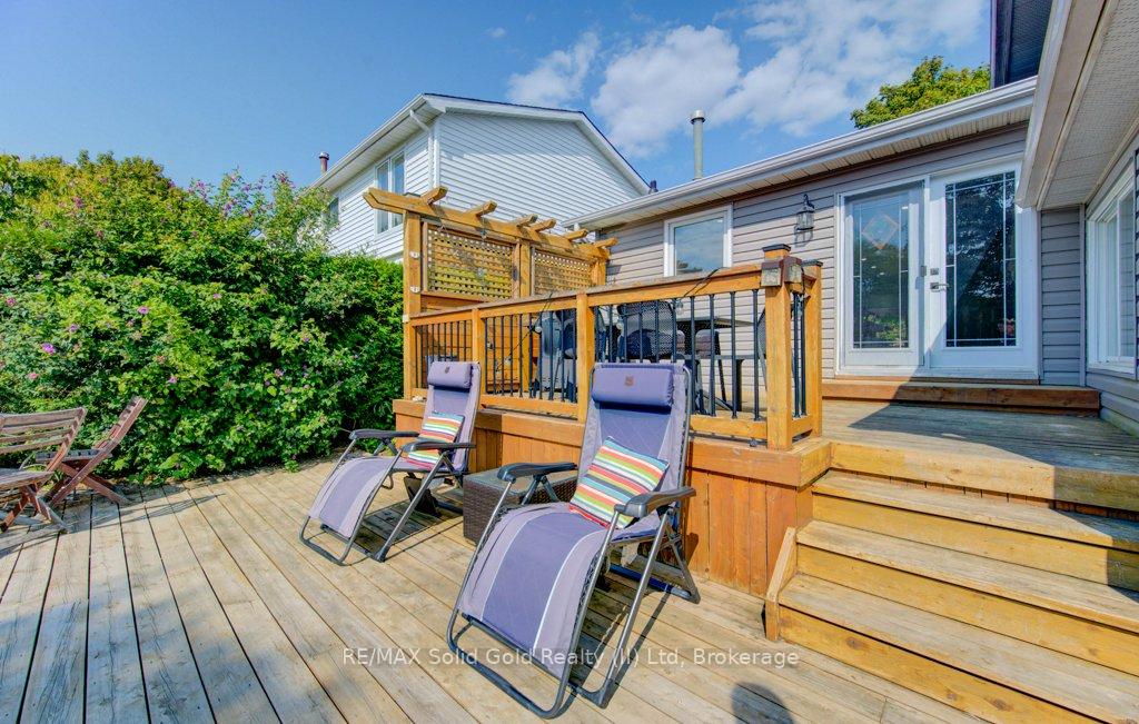 Photo 34 of 47 Winding Way, Kitchener — HOMEH