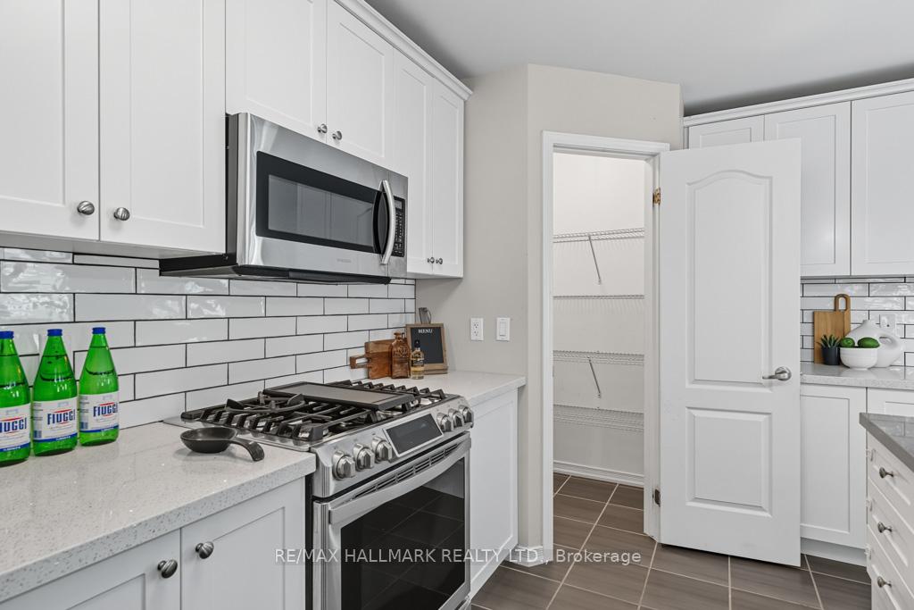 Photo 18 of 1278 Leslie Drive, Innisfil, Alcona — HOMEH