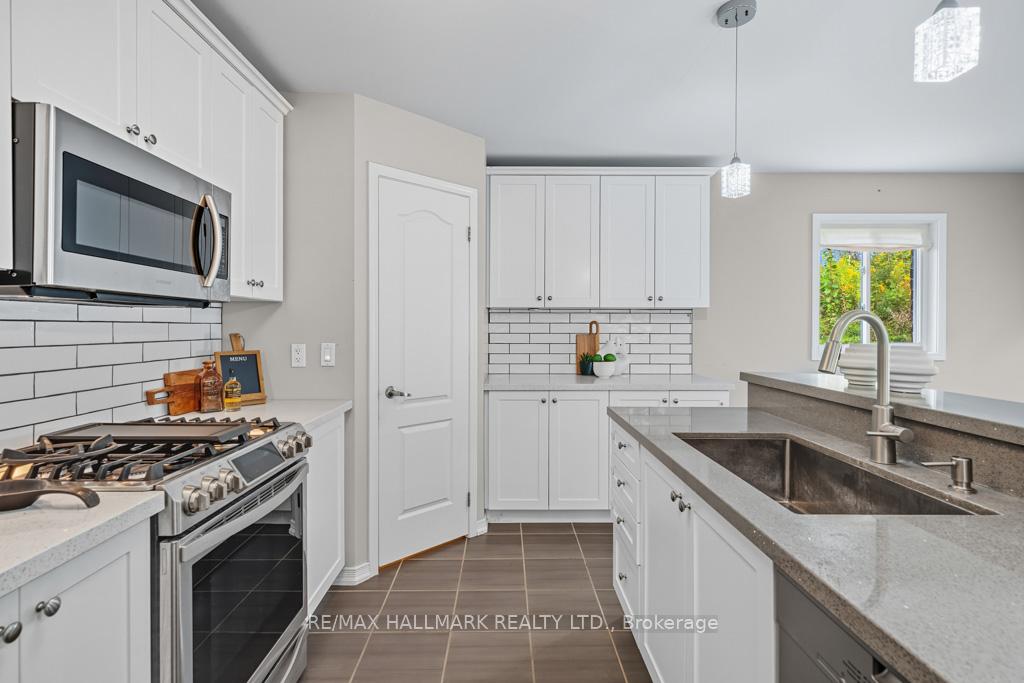 Photo 21 of 1278 Leslie Drive, Innisfil, Alcona — HOMEH