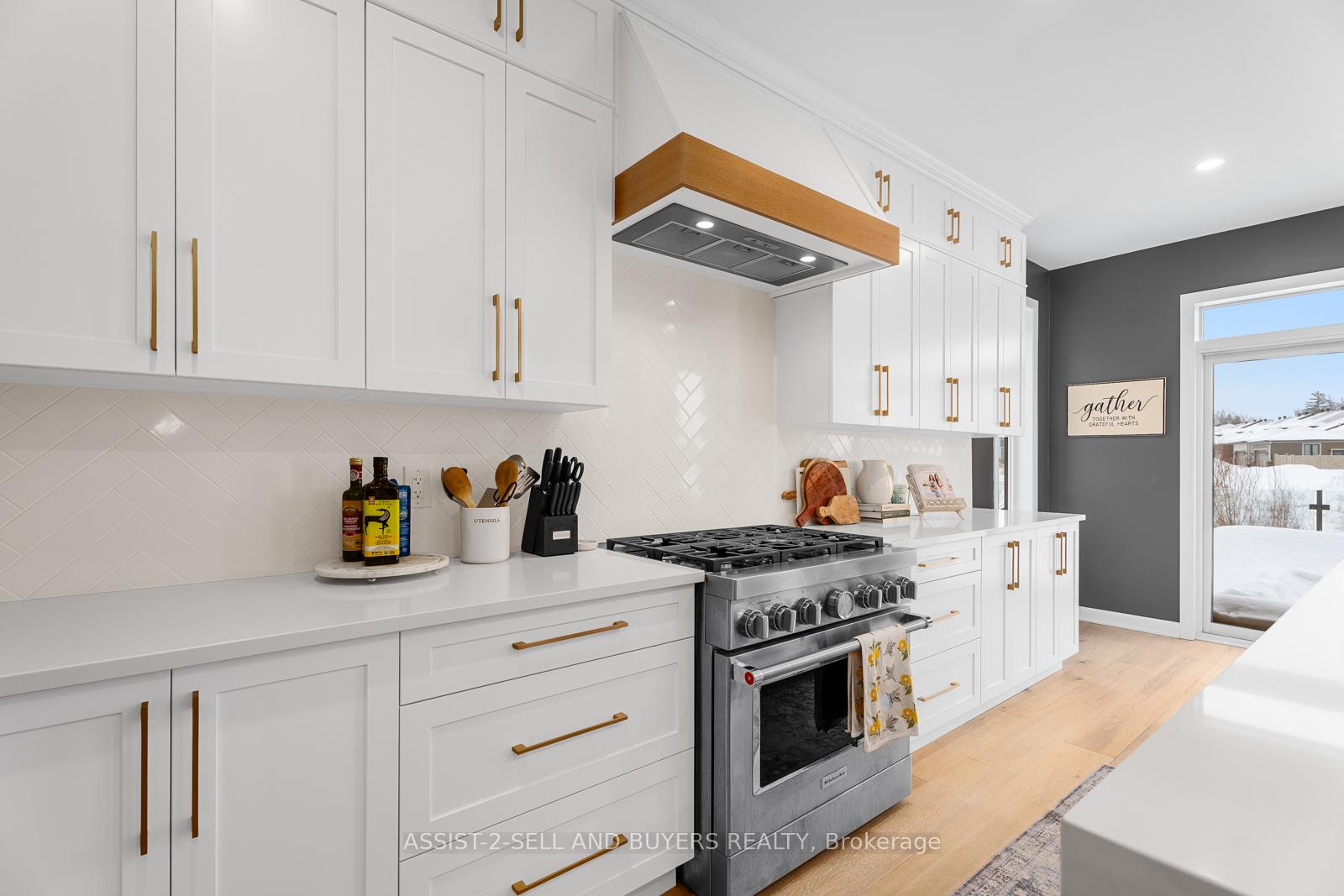 Photo 21 of 46 Conch Way, Ottawa, Mahogany Community — HOMEH
