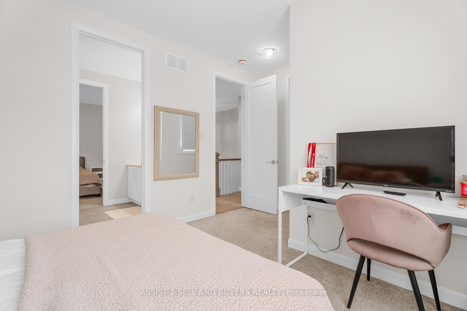 Photo 37 of 46 Conch Way, Ottawa, Mahogany Community — HOMEH