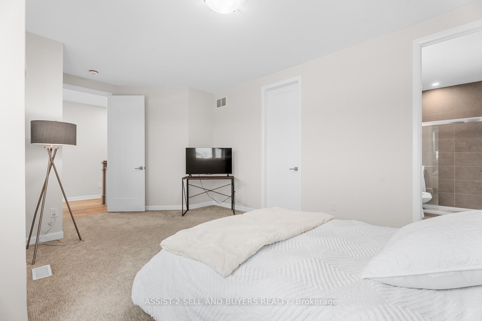 Photo 41 of 46 Conch Way, Ottawa, Mahogany Community — HOMEH