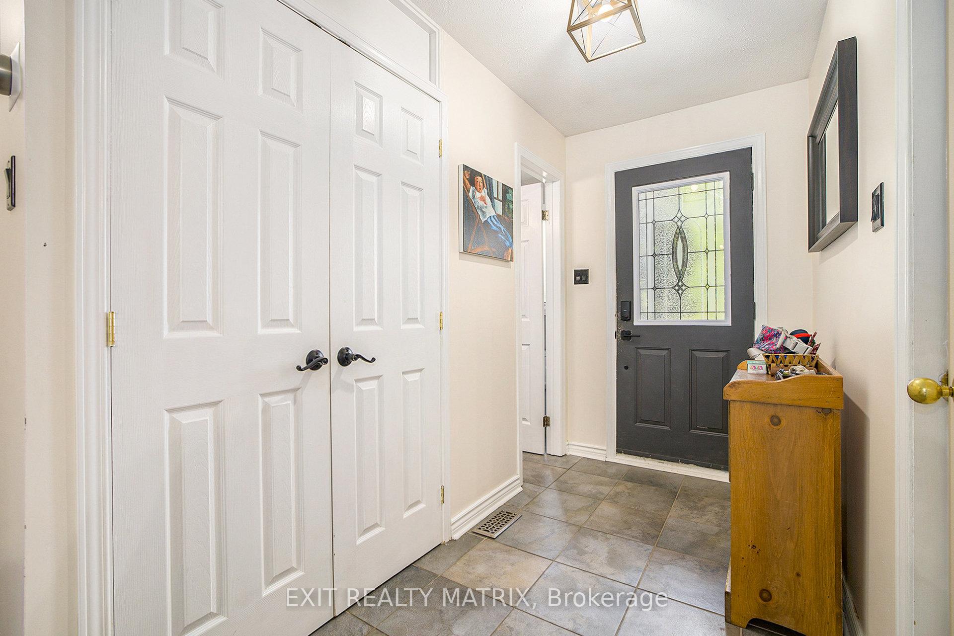 Photo 4 of 51 Peterson Place, Ottawa, Kanata - Katimavik — HOMEH