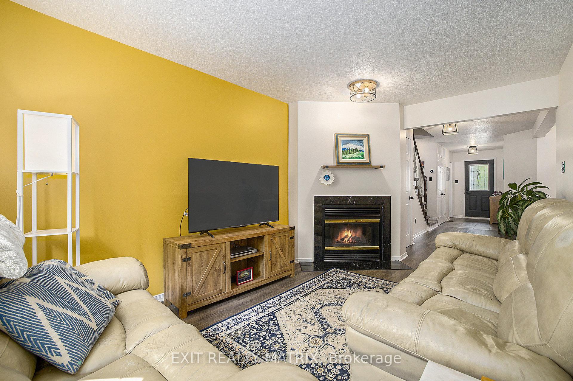 Photo 13 of 51 Peterson Place, Ottawa, Kanata - Katimavik — HOMEH