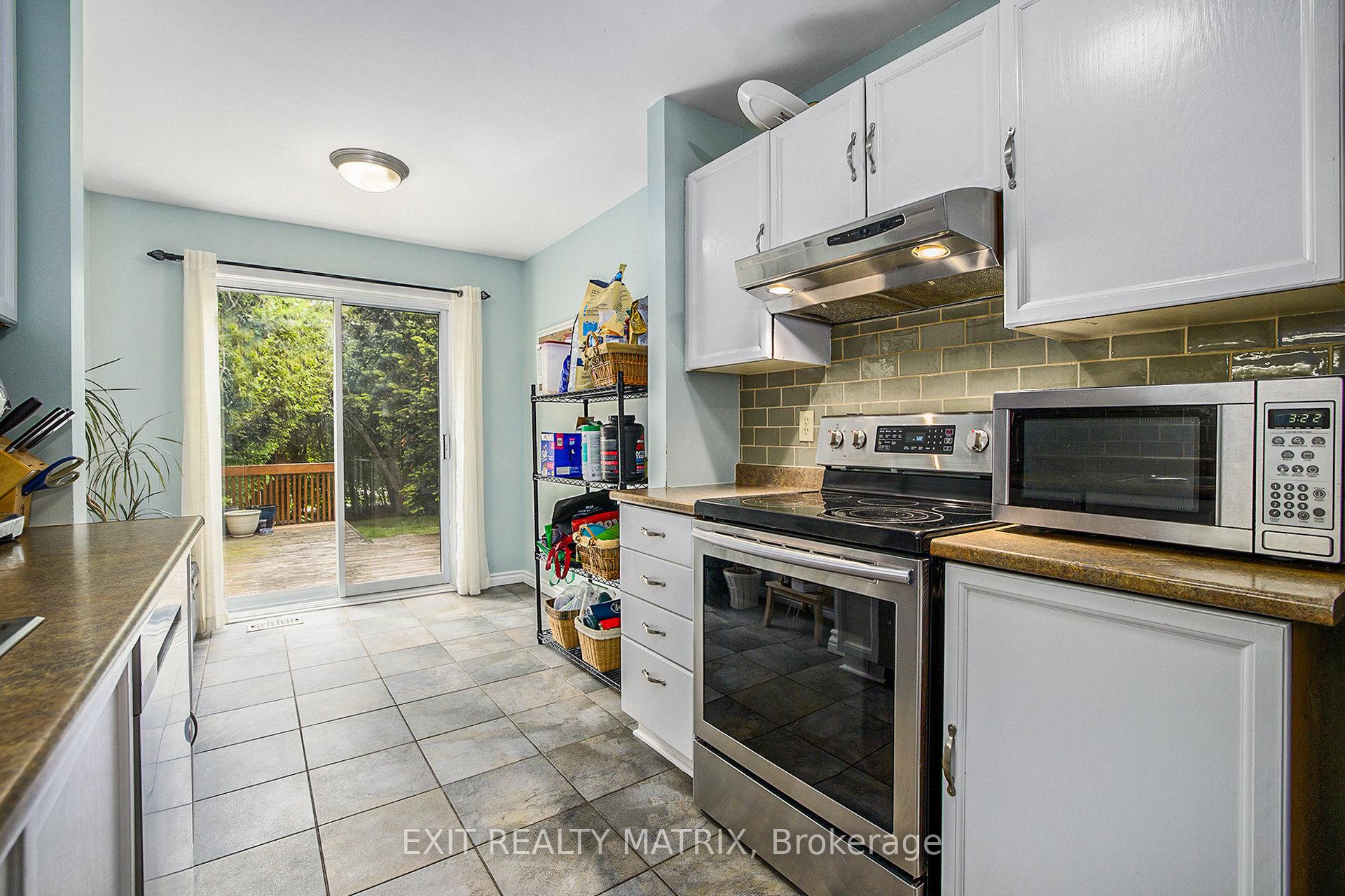Photo 17 of 51 Peterson Place, Ottawa, Kanata - Katimavik — HOMEH