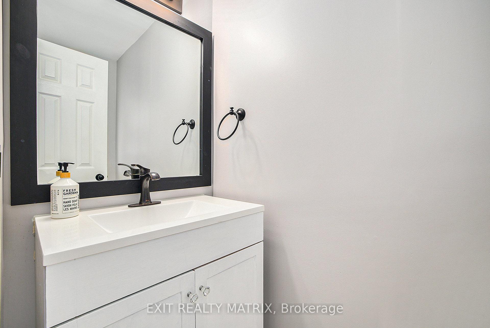 Photo 19 of 51 Peterson Place, Ottawa, Kanata - Katimavik — HOMEH