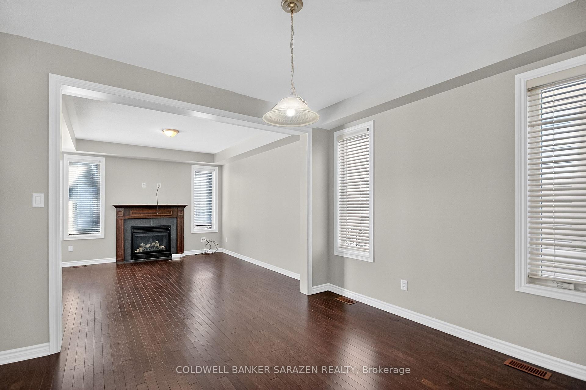 Photo 6 of 343 Autumnfield Drive, Ottawa, Kanata - Emerald Meadows/Trailwest — HOMEH