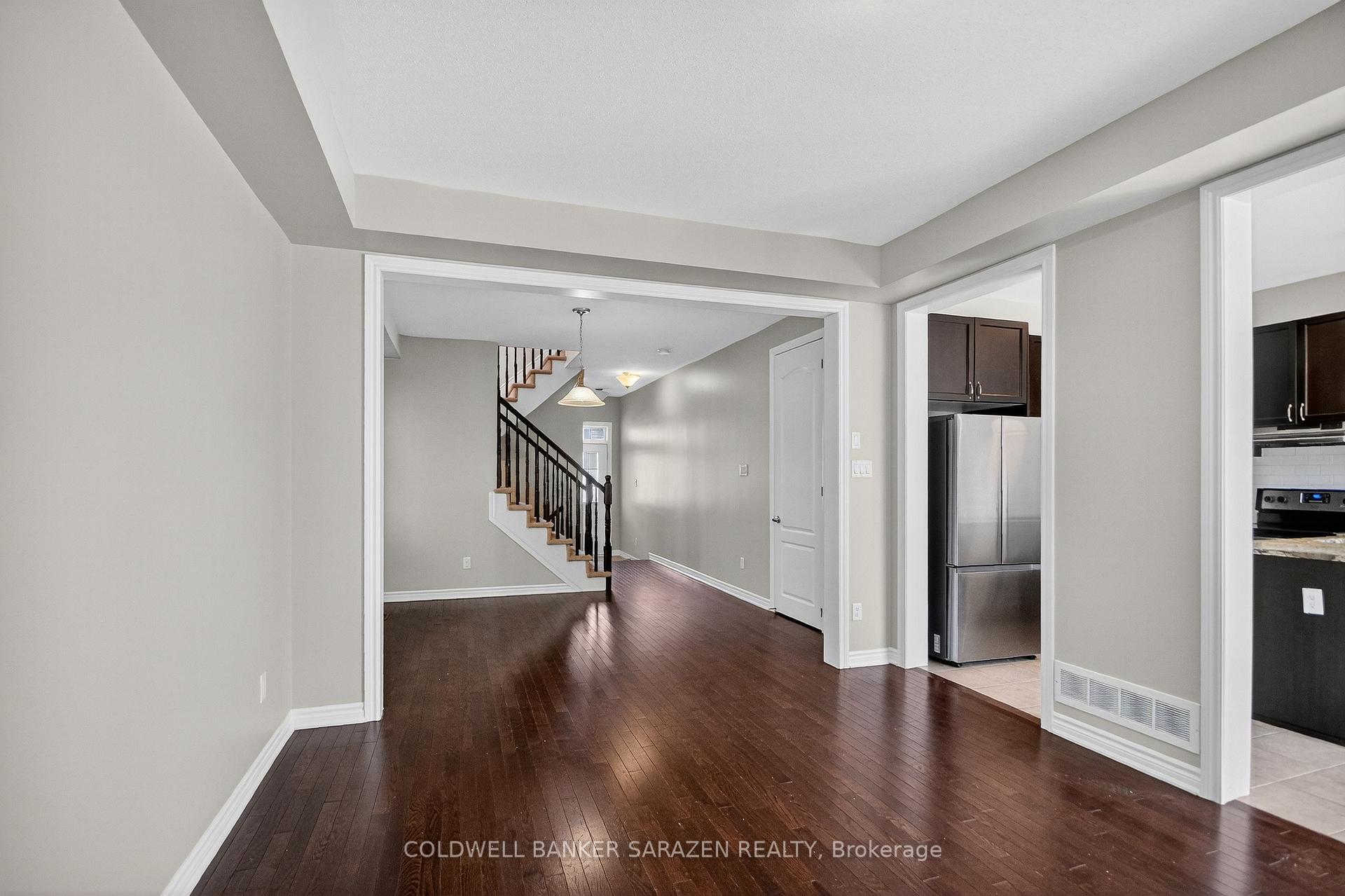 Photo 9 of 343 Autumnfield Drive, Ottawa, Kanata - Emerald Meadows/Trailwest — HOMEH