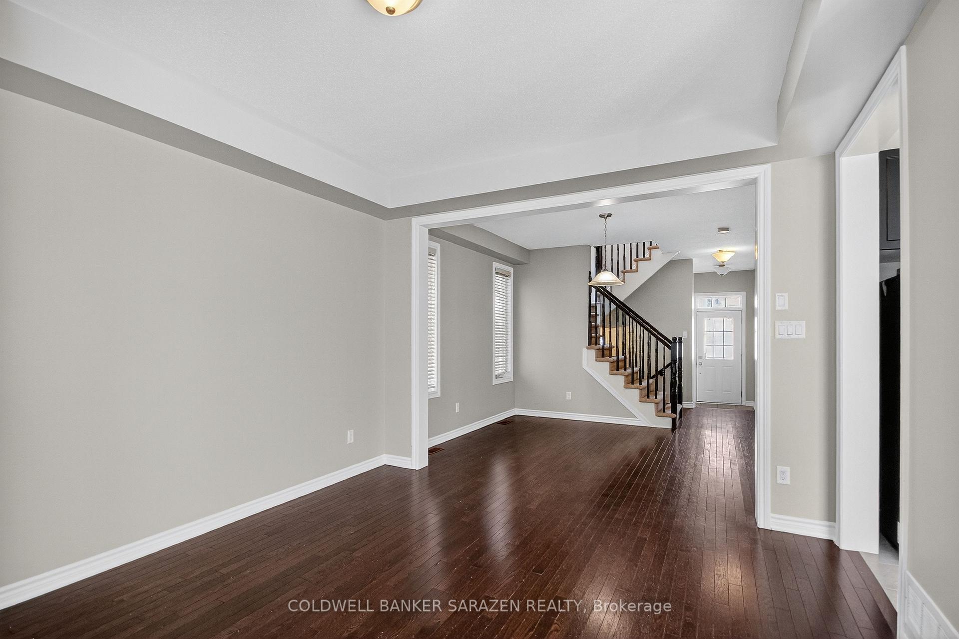 Photo 11 of 343 Autumnfield Drive, Ottawa, Kanata - Emerald Meadows/Trailwest — HOMEH