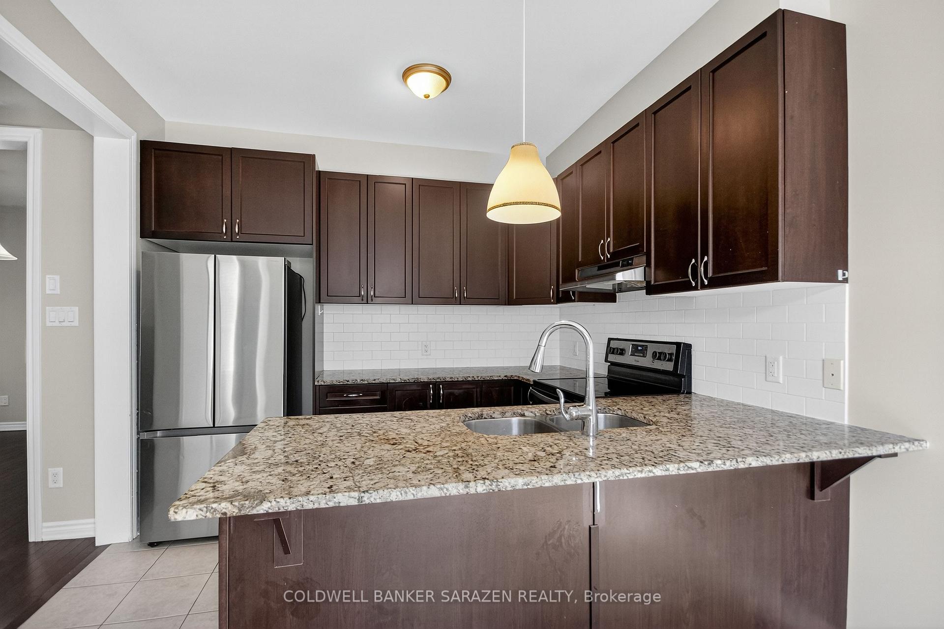 Photo 17 of 343 Autumnfield Drive, Ottawa, Kanata - Emerald Meadows/Trailwest — HOMEH
