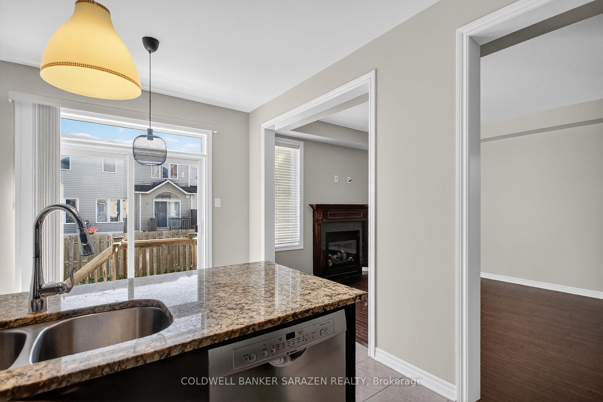 Photo 19 of 343 Autumnfield Drive, Ottawa, Kanata - Emerald Meadows/Trailwest — HOMEH