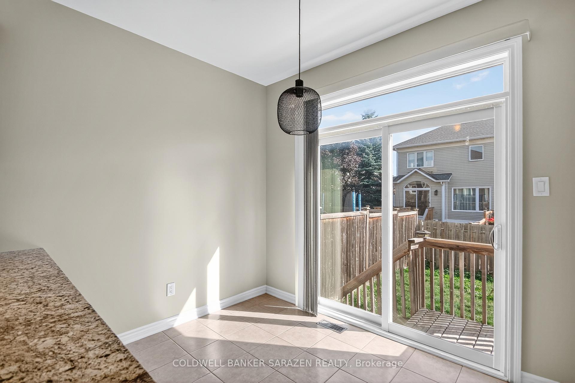 Photo 20 of 343 Autumnfield Drive, Ottawa, Kanata - Emerald Meadows/Trailwest — HOMEH
