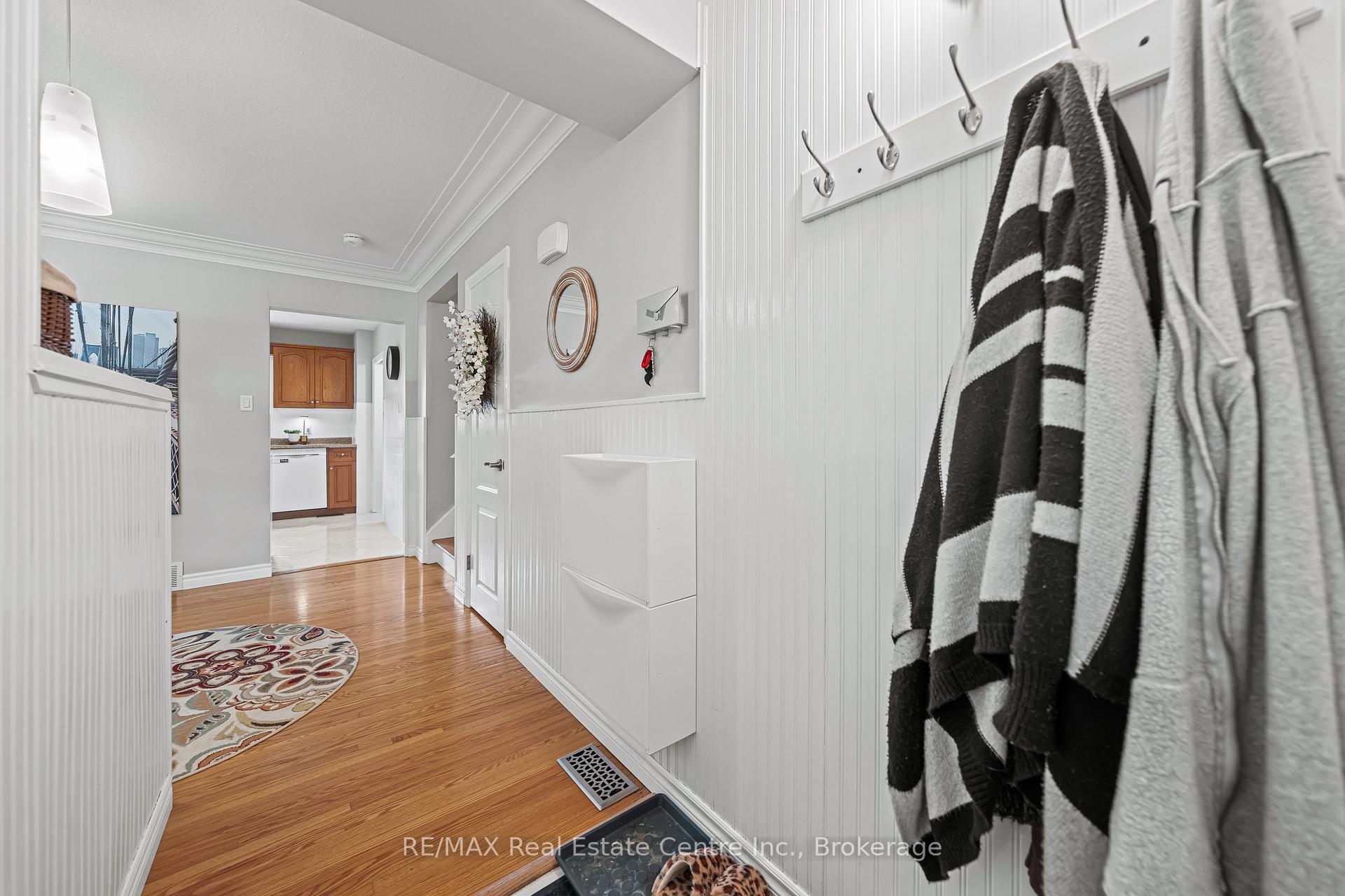 Photo 16 of 10 Inlet Avenue, Kitchener — HOMEH