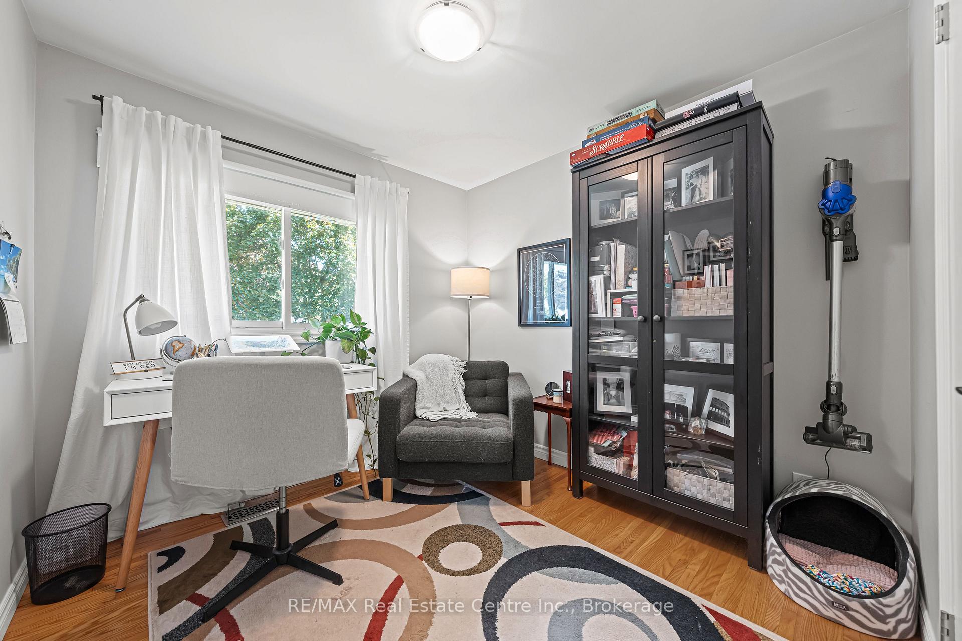 Photo 20 of 10 Inlet Avenue, Kitchener — HOMEH