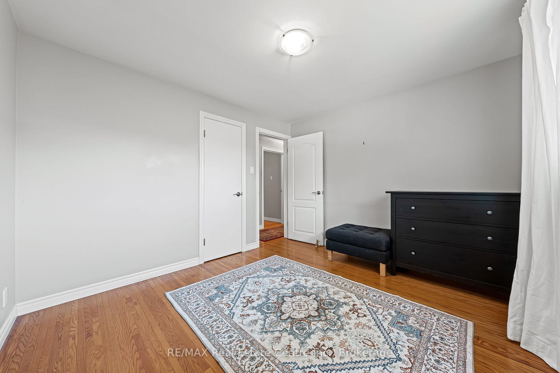 Photo 23 of 10 Inlet Avenue, Kitchener — HOMEH