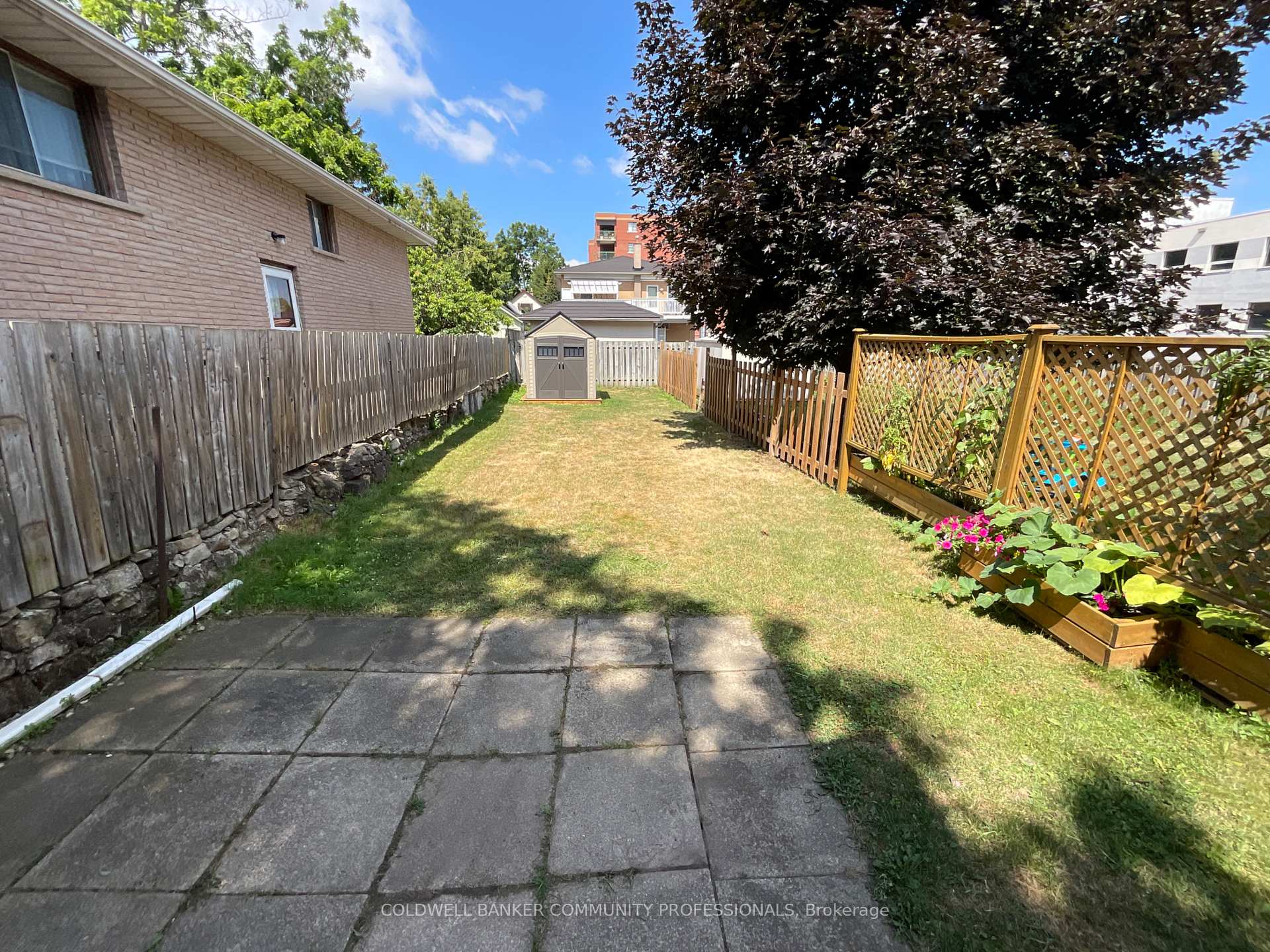 Photo 19 of 14 Elm Avenue, Hamilton, Stoney Creek — HOMEH