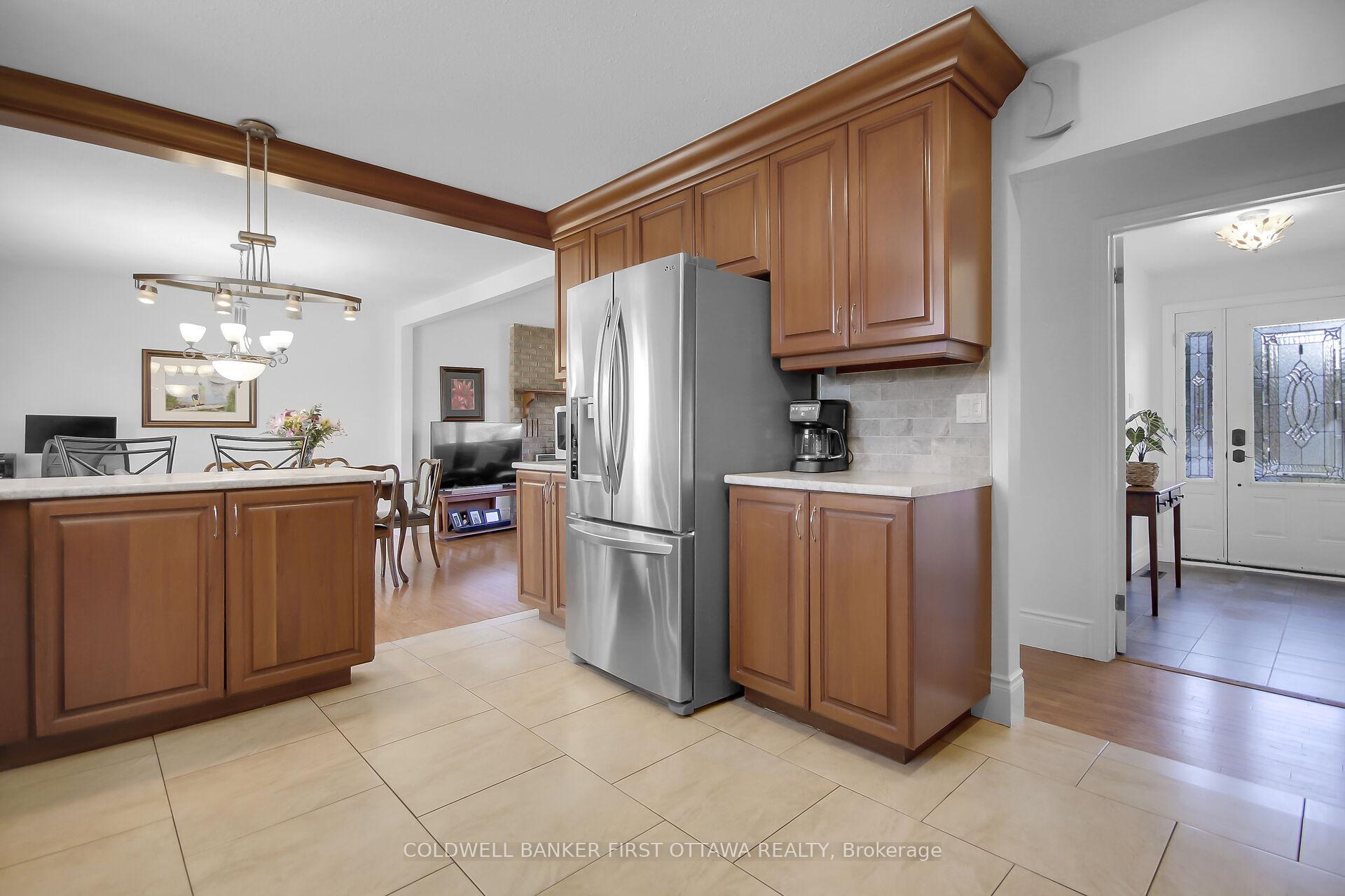 Photo 9 of 2313 Edward Kidd Crescent, Ottawa, North Gower — HOMEH