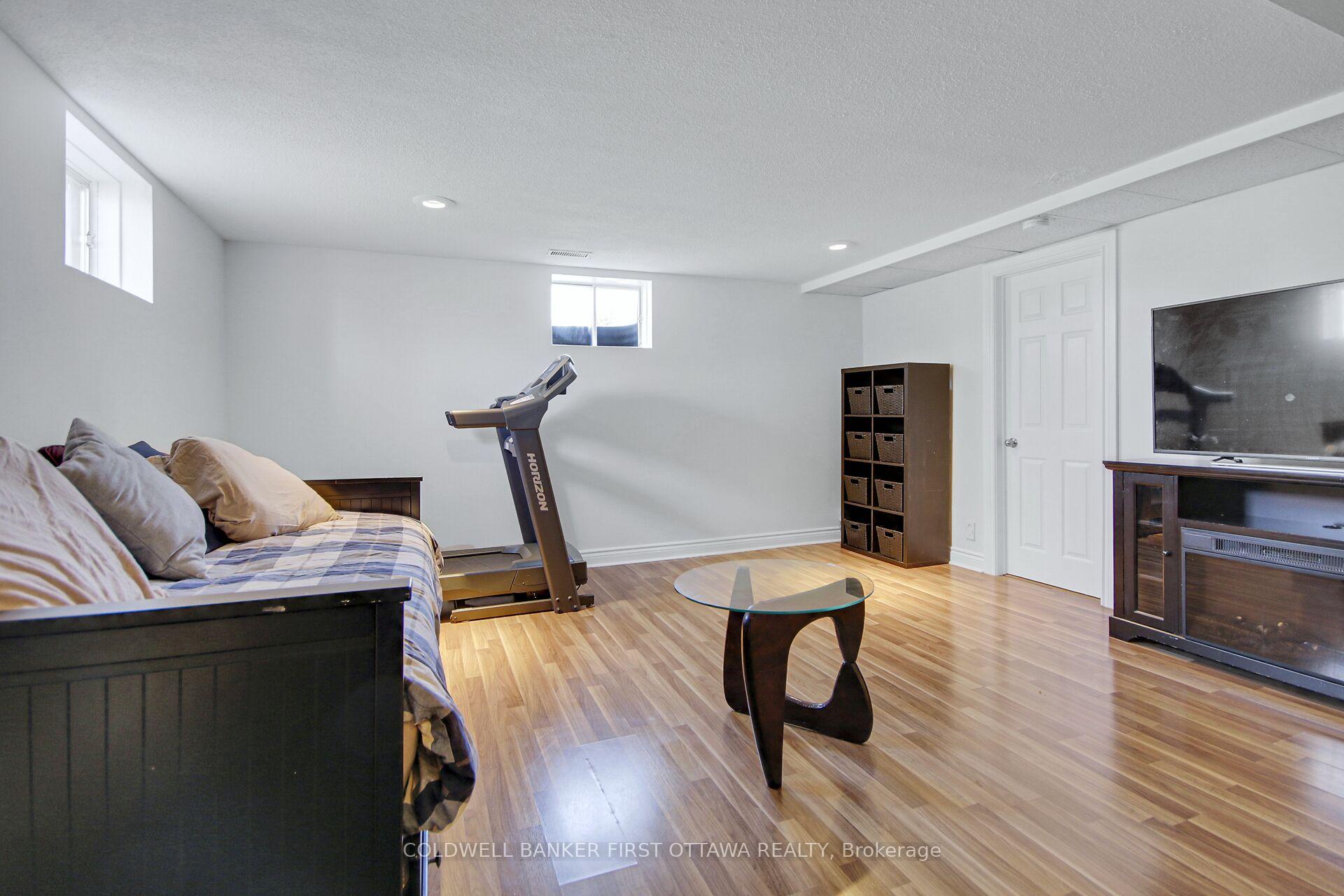 Photo 18 of 2313 Edward Kidd Crescent, Ottawa, North Gower — HOMEH