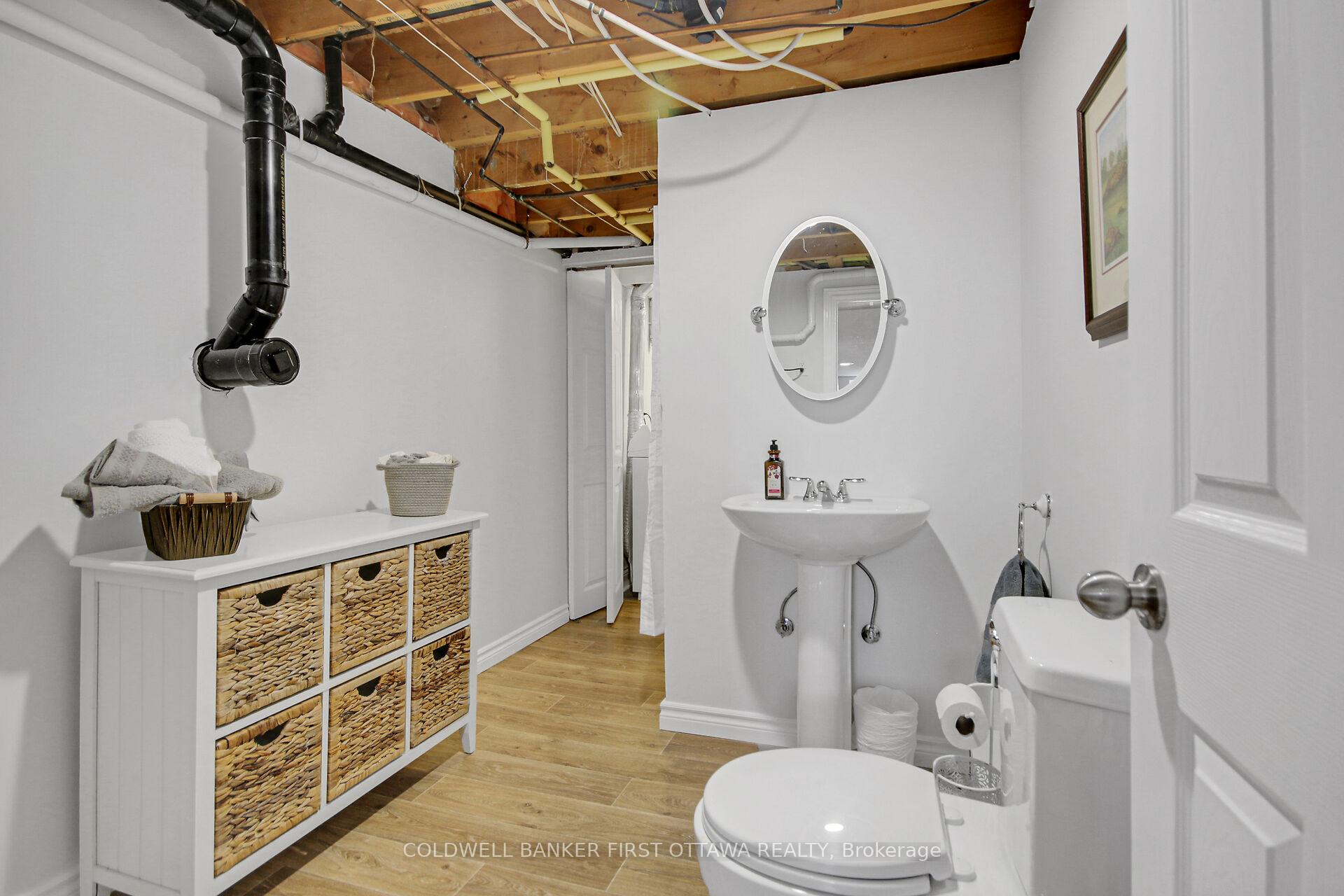 Photo 21 of 2313 Edward Kidd Crescent, Ottawa, North Gower — HOMEH